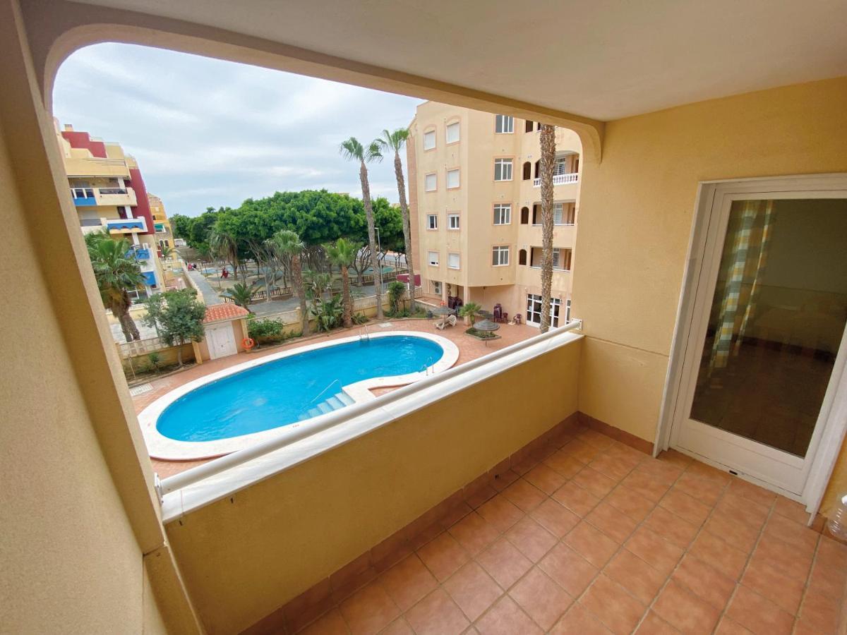 One-Bedroom Apartment Terrace