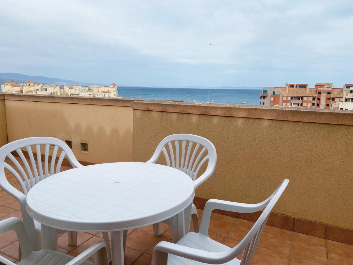 One-Bedroom Penthouse Apartment Sea View